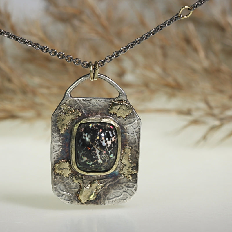 Necklace with leopard opal from Mexico